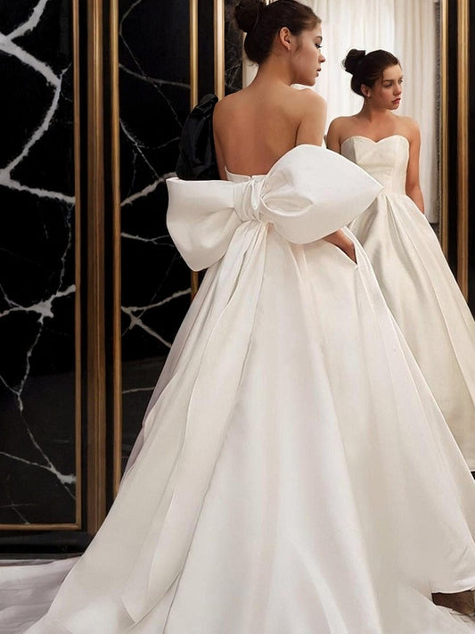 A-Line/Princess Satin Bowknot Sweetheart Sleeveless Sweep/Brush Train Wedding Dresses Bridal Gowns