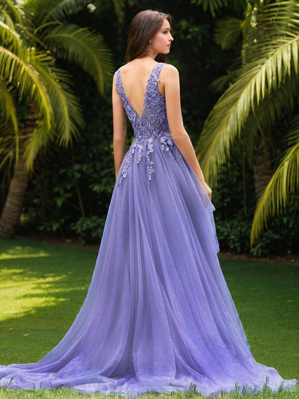 A-Linie/Princess-Linie Tüll Applikationen V-Ausschnitt Ärmellos Sweep/Pinsel zug Kleider Ball-/Abendkleid