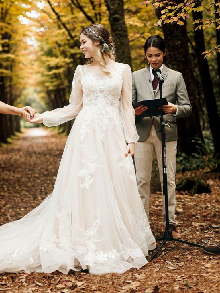 A-Line/Princess Tulle Applique V-neck Long Sleeves Sweep/Brush Train Wedding Dresses Bridal Gowns