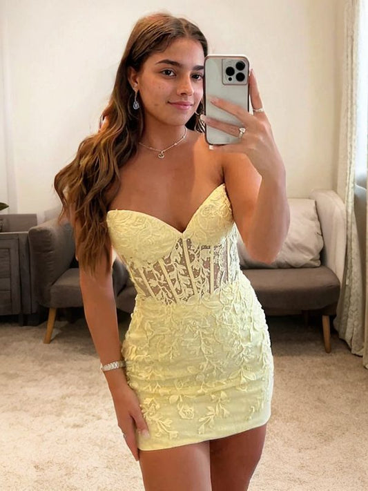Vestido de cóctel de graduación con apliques, sin mangas, corto o mini, con escote en forma de corazón y encaje