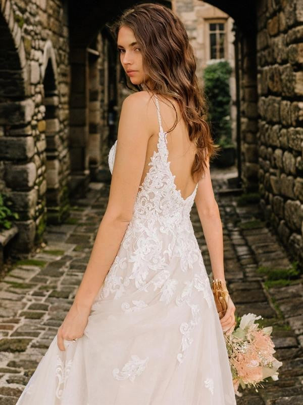A-Line/Princess Tulle Applique V-neck Sleeveless Sweep/Brush Train Wedding Dresses Bridal Gowns