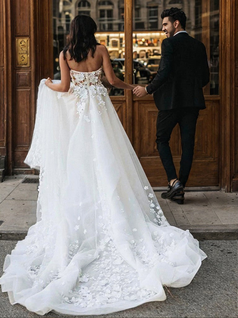 A-Line/Princess Tulle Applique Sweetheart Short Sleeves Court Train Wedding Dresses Bridal Gowns