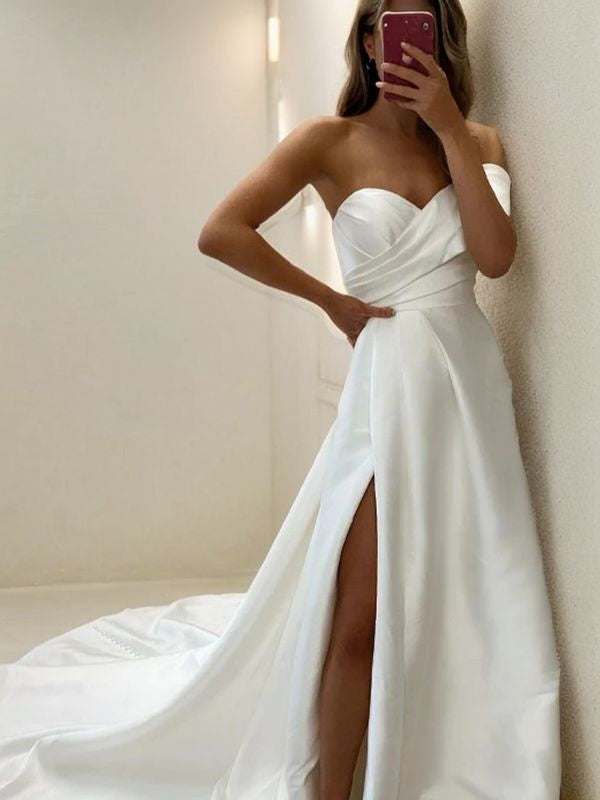 A-Line/Princess Satin Ruched Sweetheart Sleeveless Court Train Wedding Dresses Bridal Gowns