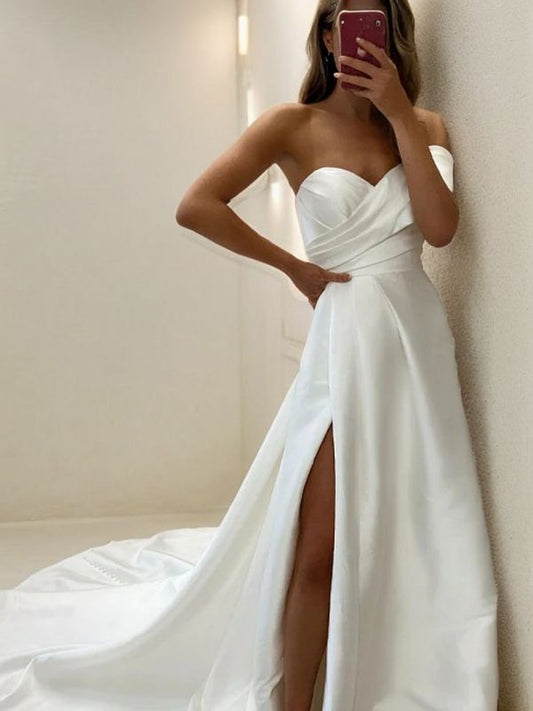 A-Line/Princess Satin Ruched Sweetheart Sleeveless Court Train Wedding Dresses Bridal Gowns