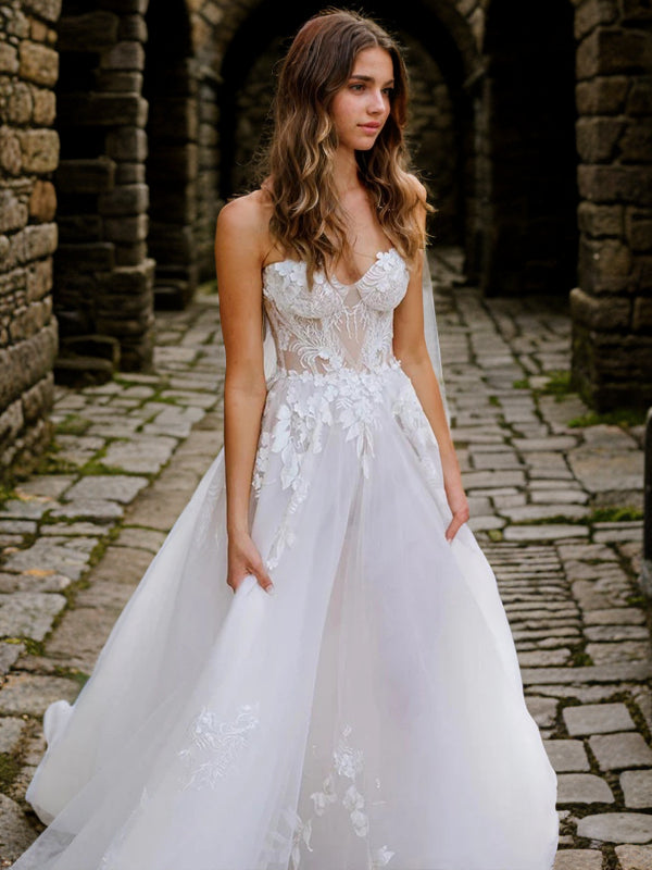 A-Line/Princess Tulle Applique Sweetheart Sleeveless Sweep/Brush Train Wedding Dresses Bridal Gowns