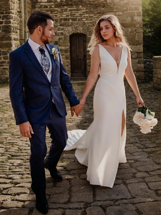 Sheath/Column Stretch Crepe V-neck Sleeveless Court Train Wedding Dresses Bridal Gowns