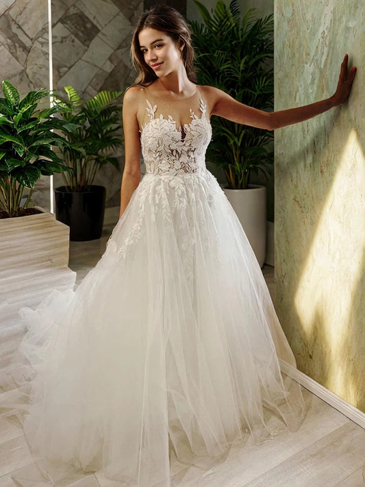 A-Line/Princess Tulle Applique Scoop Sleeveless Chapel Train Wedding Dresses Bridal Gowns