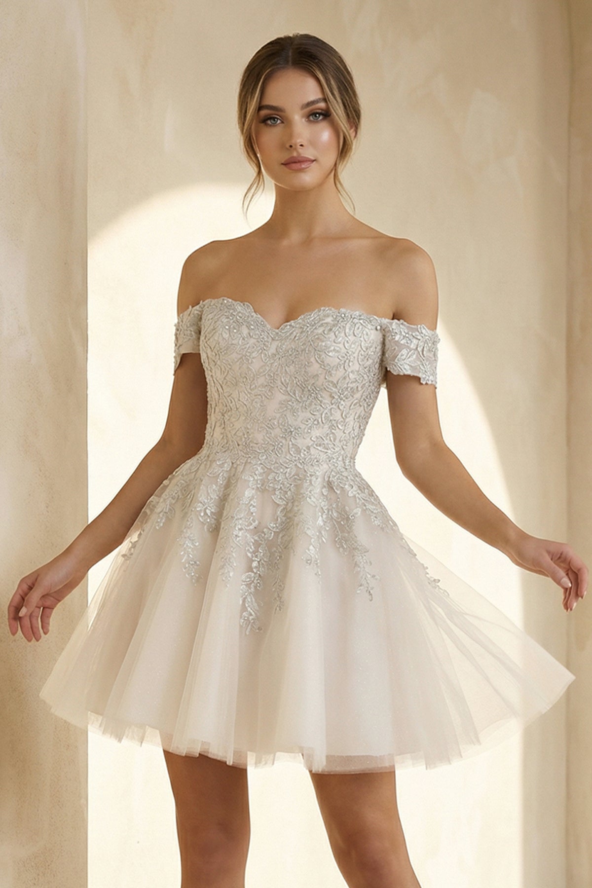 Lace White Appliques A-Line Short Wedding Dress