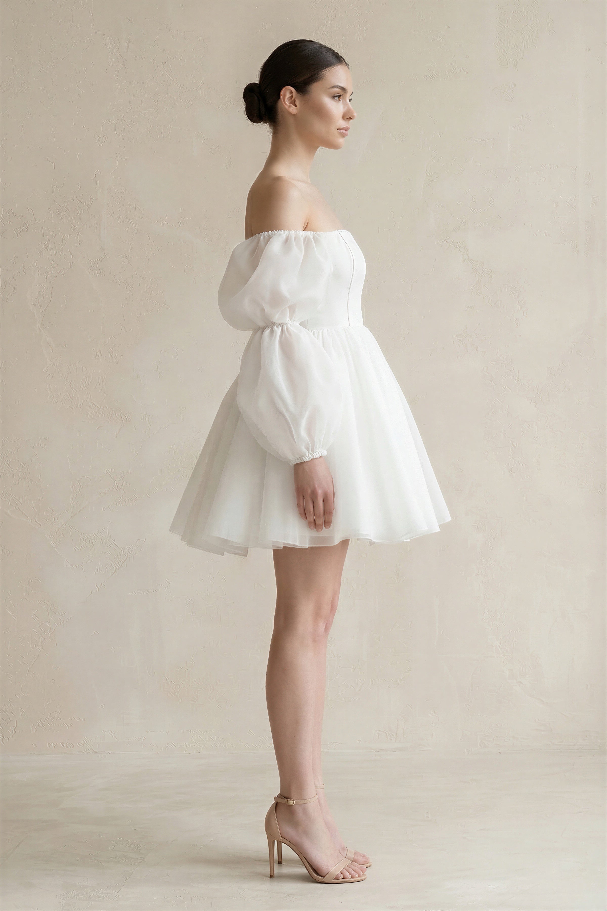 Ruffled Sleeves A-Line Tulle Mini Wedding Dress in White