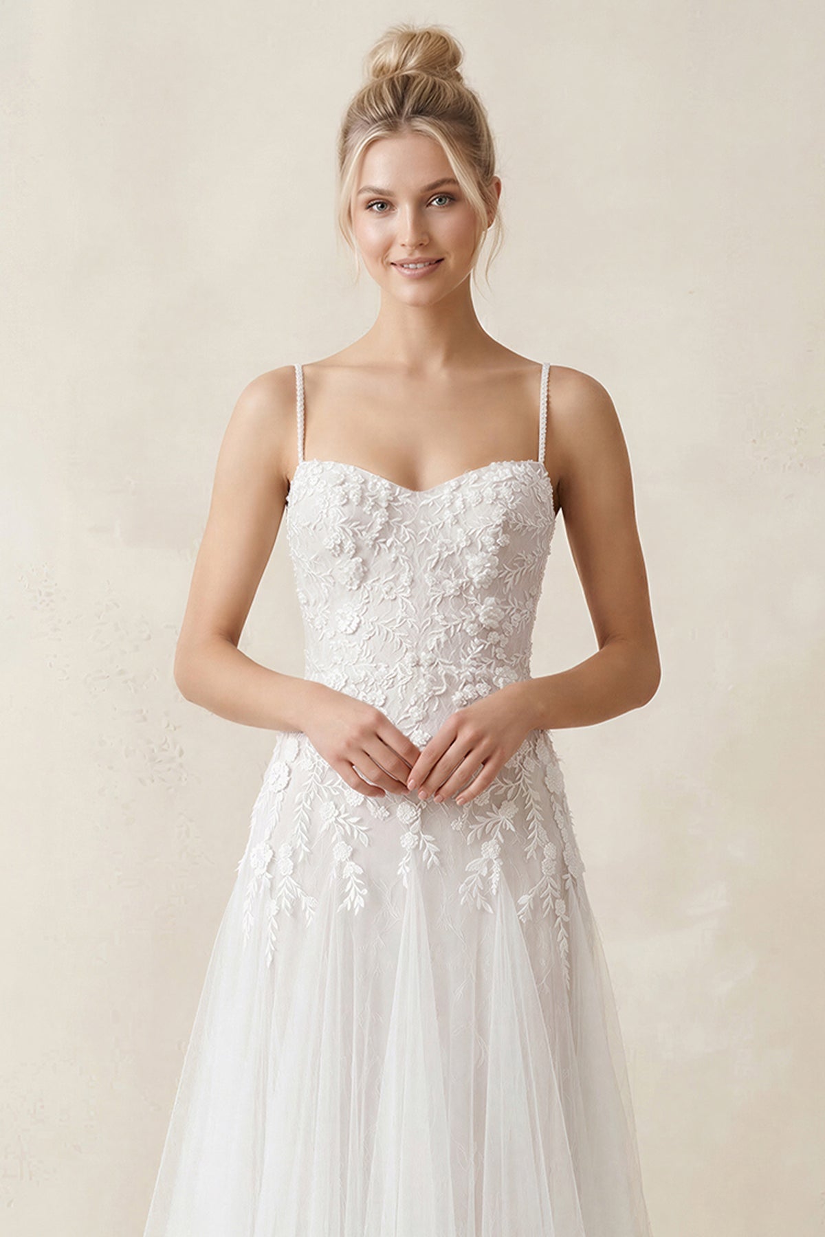 Spaghetti Straps A-Line Tulle Appliqued Wedding Dress in White