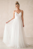 A-Line Tulle Spaghetti Straps Wedding Dresses With Lace Appliques