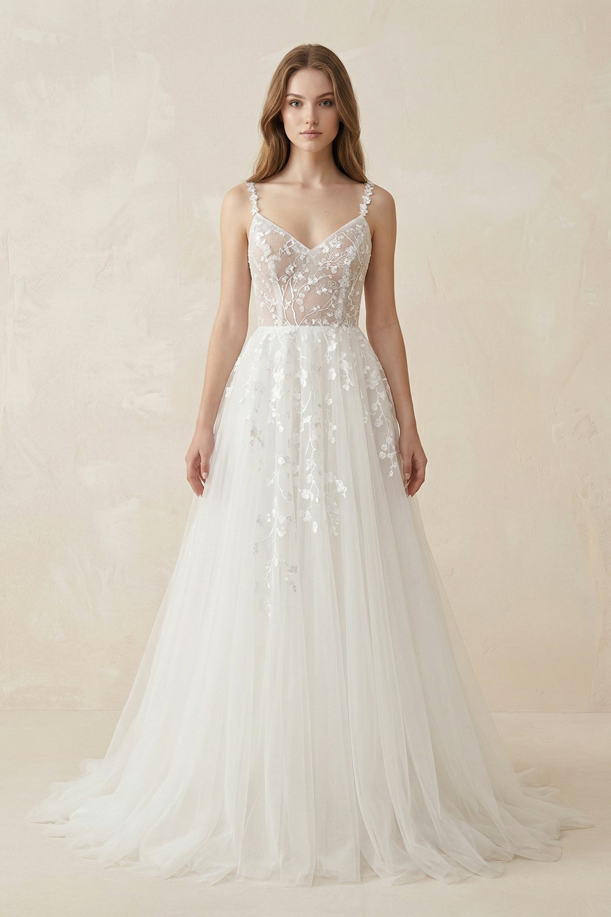 Spaghetti-Straps A-Line Tulle Wedding Dress With Lace Appliques in White