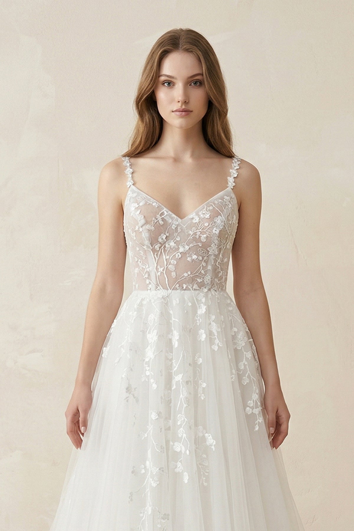 Spaghetti-Straps A-Line Tulle Wedding Dress With Lace Appliques in White