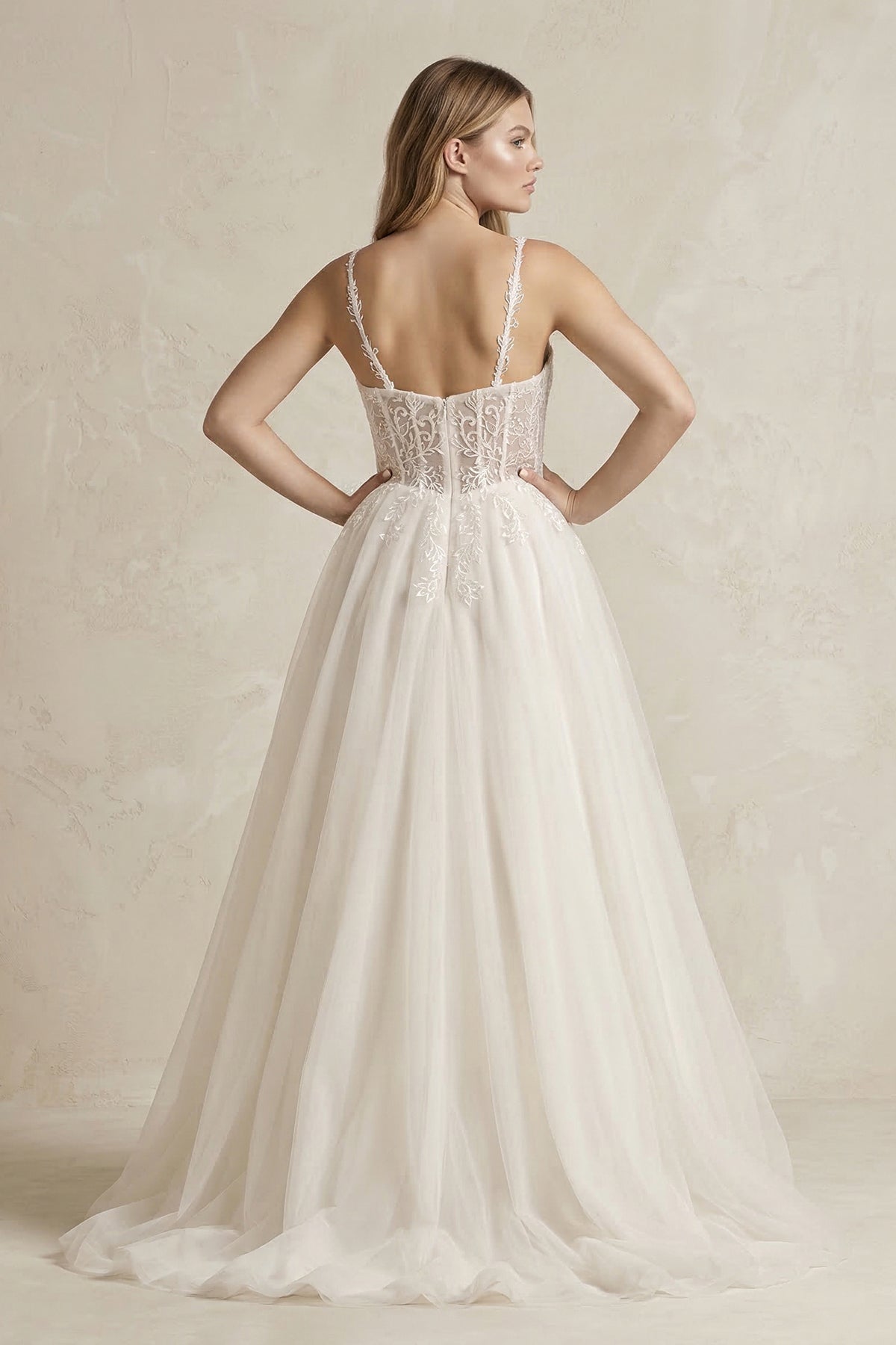 Spaghetti Straps Tulle A-Line Wedding Dress in Ivory
