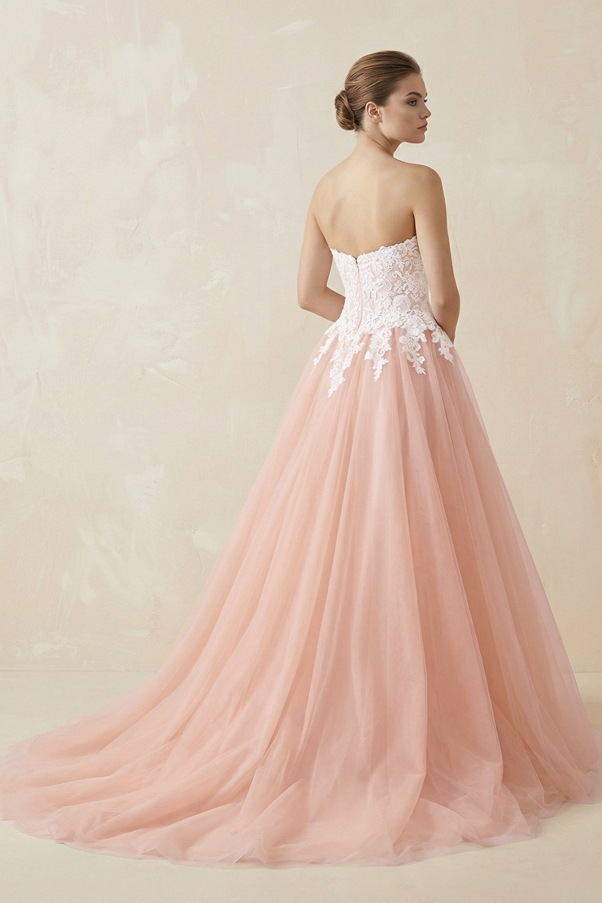 Sweetheart A-Line Tulle Appliqued Wedding Dress in Pink