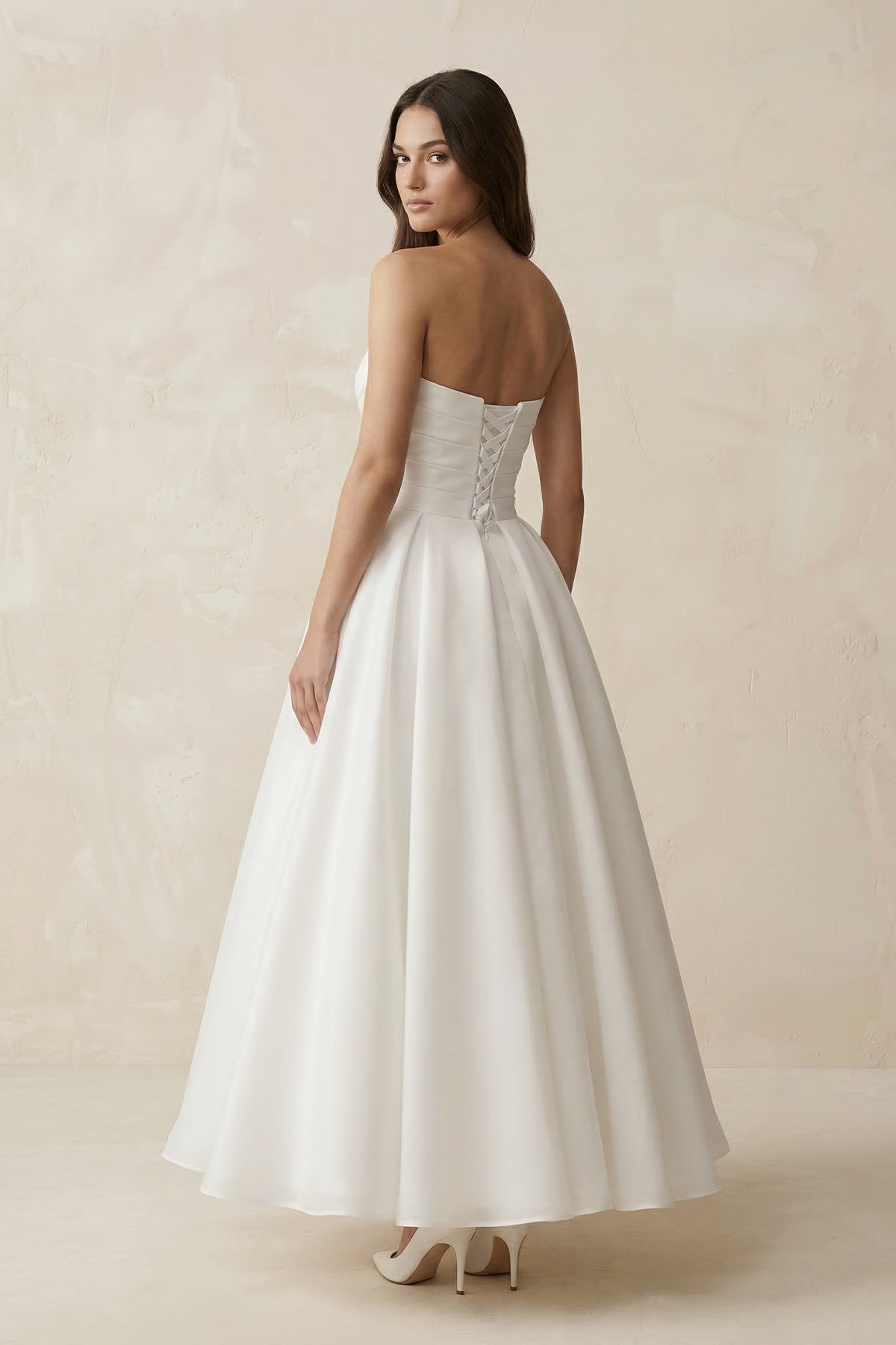 Sweetheart Chiffon A-Line Ruched Wedding Dress in White