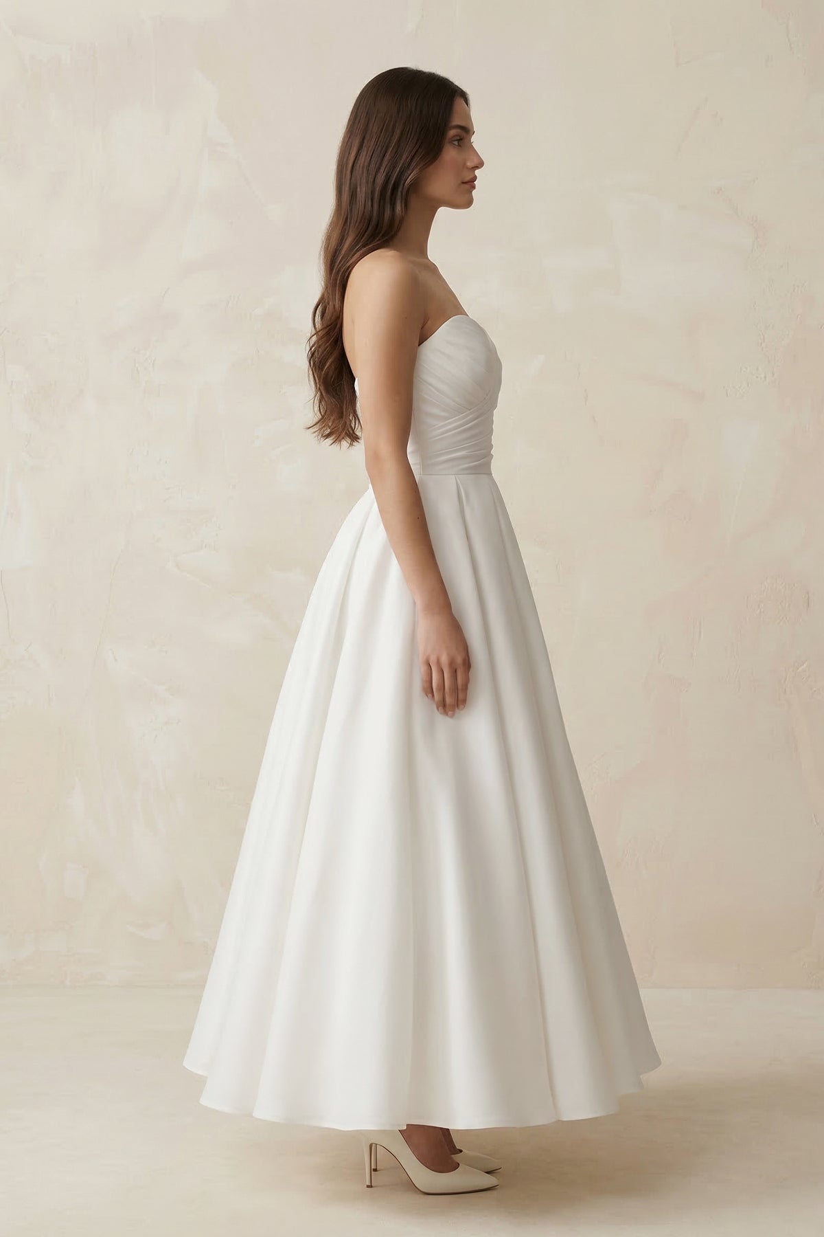 Sweetheart Chiffon A-Line Ruched Wedding Dress in White