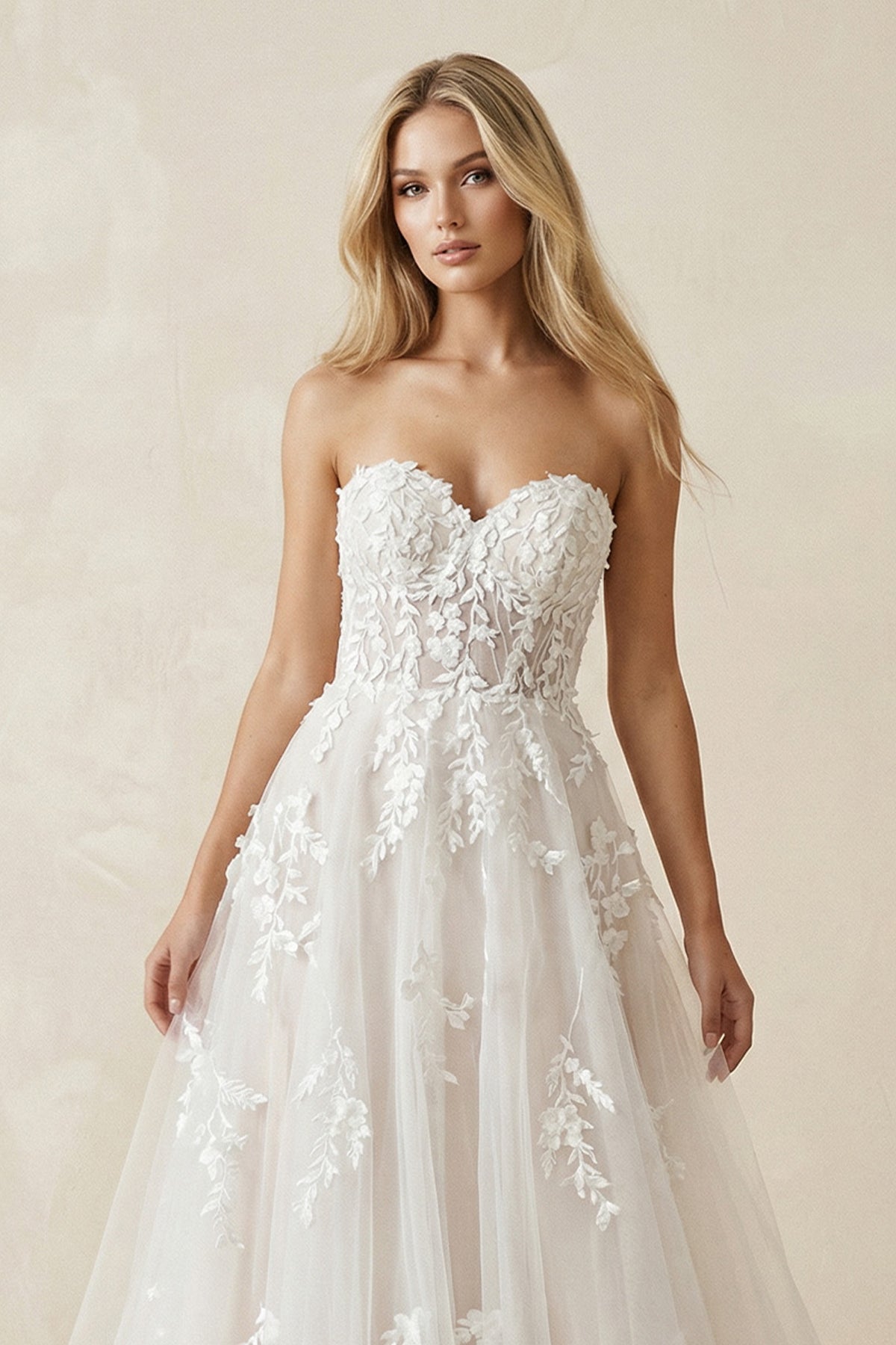 Sweetheart Spaghetti Straps Tulle A-Line With Train Wedding Dress