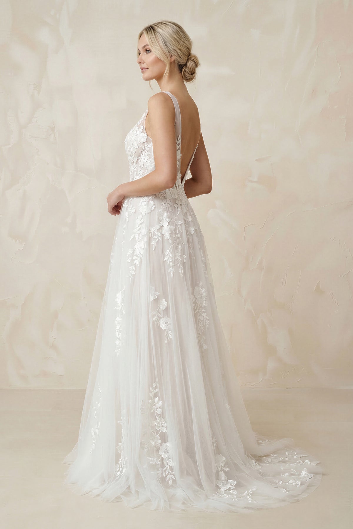 A-Line V Back Long White Wedding Dress with Lace Appliqued