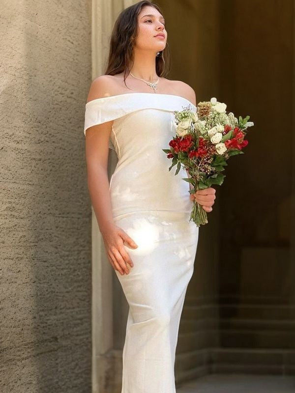 Etui-Linie/Säule Stretch Crepe Rüschen Off-the-Shoulder Ärmellos Bodenlang Brautkleider Brautkleider