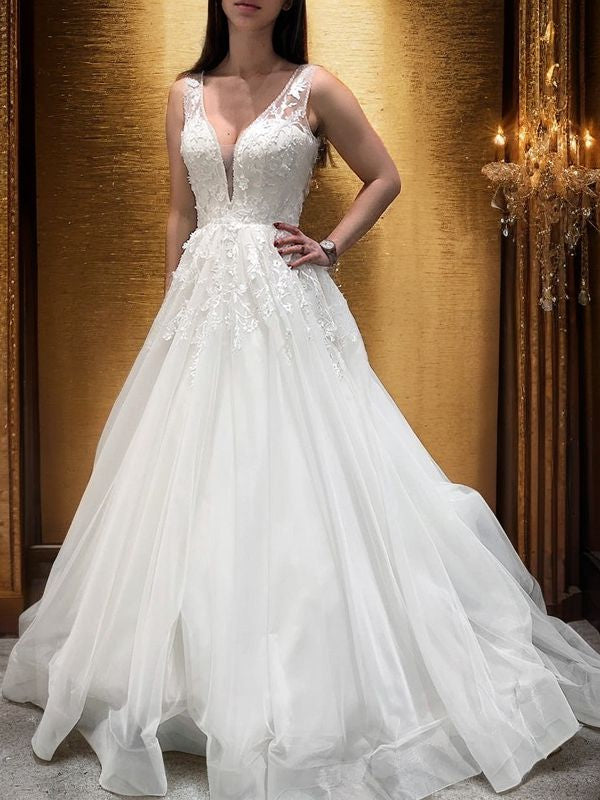A-Line/Princess Tulle Applique V-neck Sleeveless Sweep/Brush Train Wedding Dresses Bridal Gowns