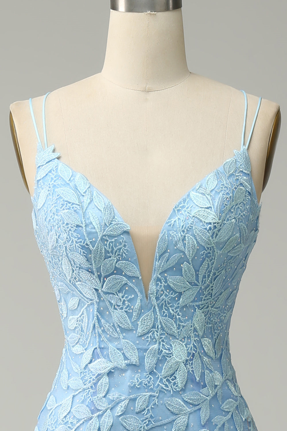 Hellblaues Meerjungfrau-Abschlussballkleid mit Schnürung und Applikationen aus Tüll, langes Abendkleid