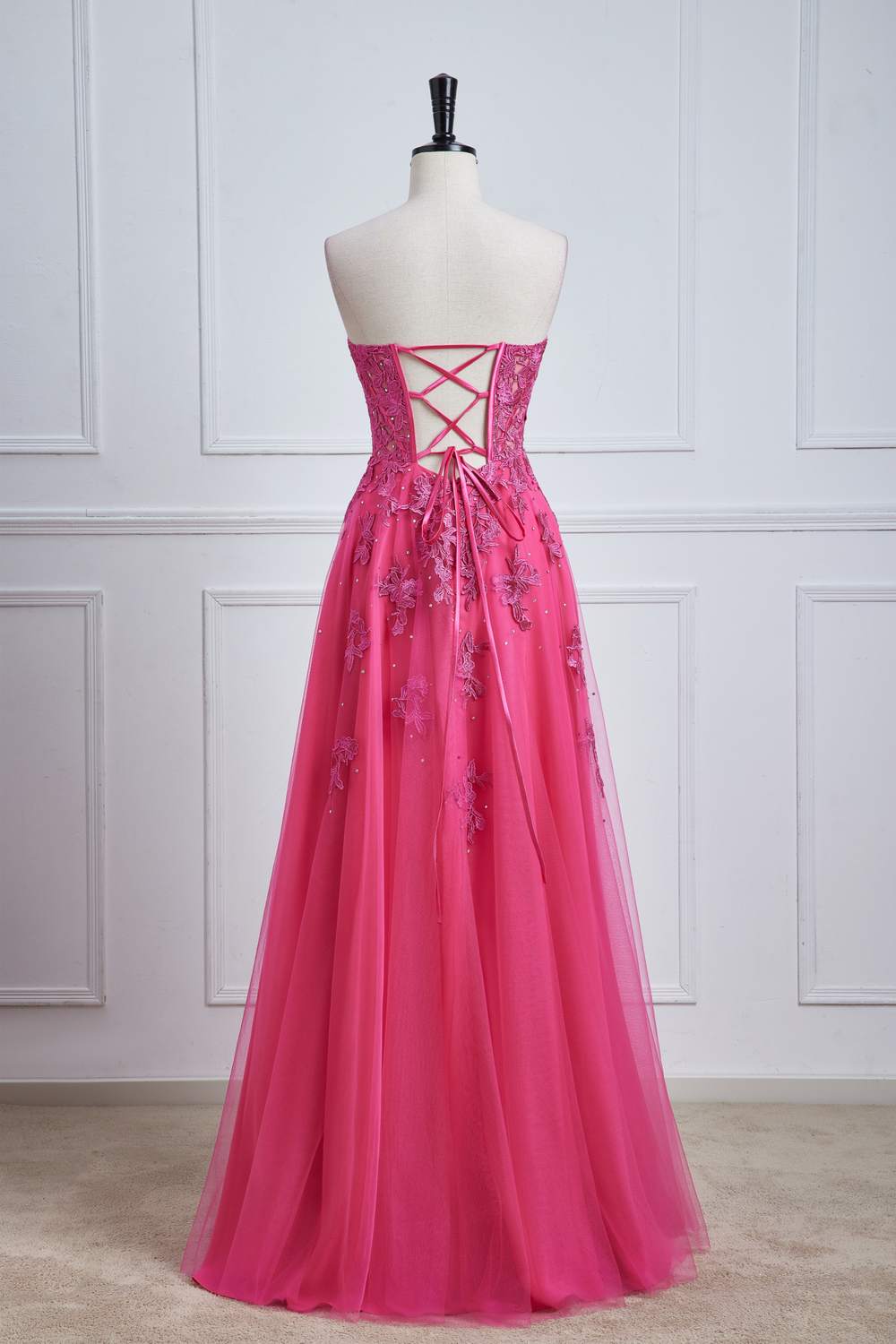 Heißes rosa trägerloses A-Linien-Blumenkleid, langes Ballkleid mit Schlitz