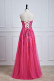 Heißes rosa trägerloses A-Linien-Blumenkleid, langes Ballkleid mit Schlitz