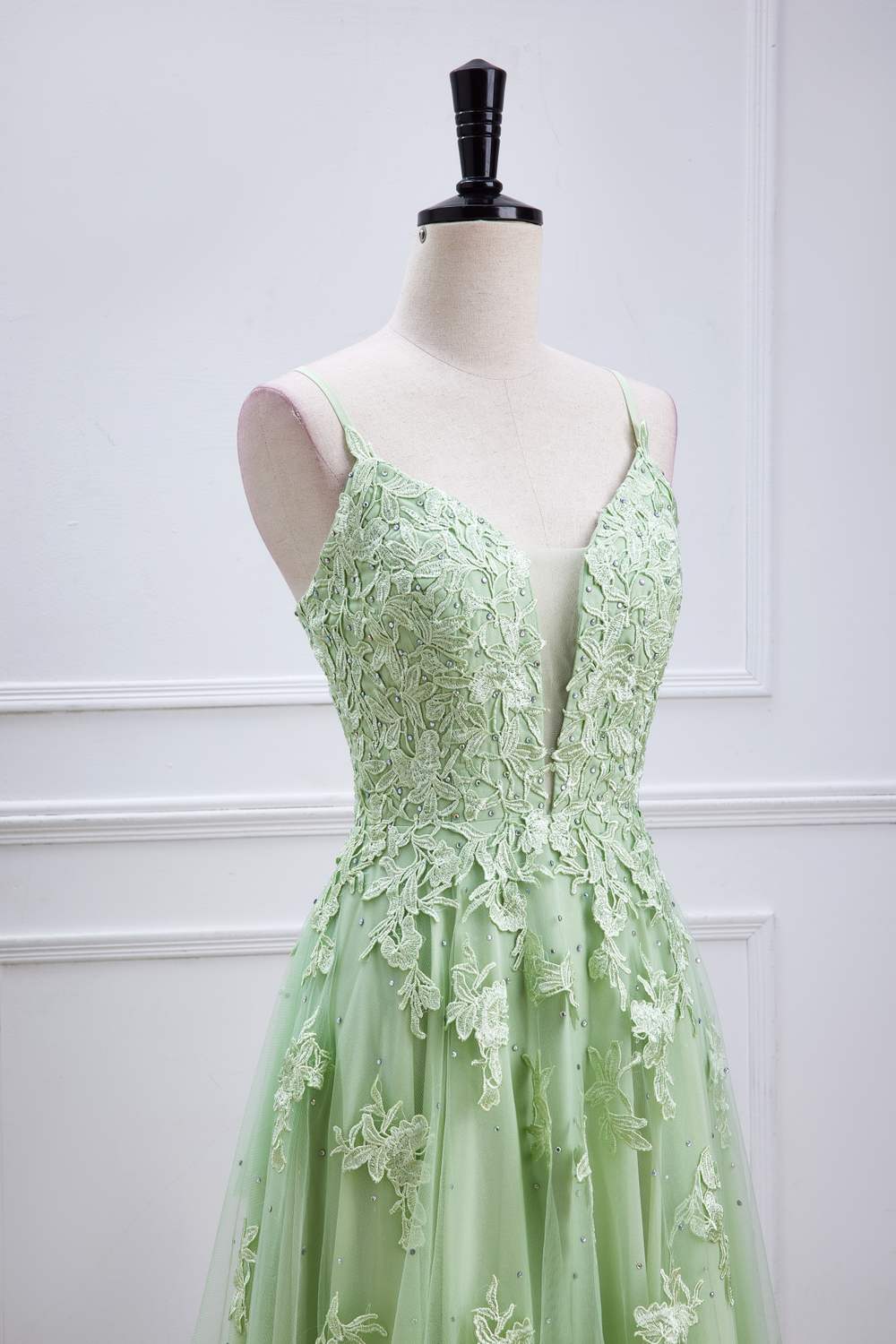 Sage Green Plunging V Neck Lace-Up Appliques Long Prom Party Dress Formal Evening Gowns