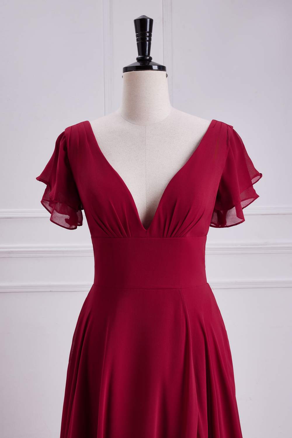 Rotes, langes Brautjungfernkleid in A-Linie mit ausgestellten Ärmeln, V-Ausschnitt und Schlitz 