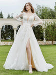Brautkleid mit tiefem V-Ausschnitt und Spitzenmieder und Schlitz in Elfenbein