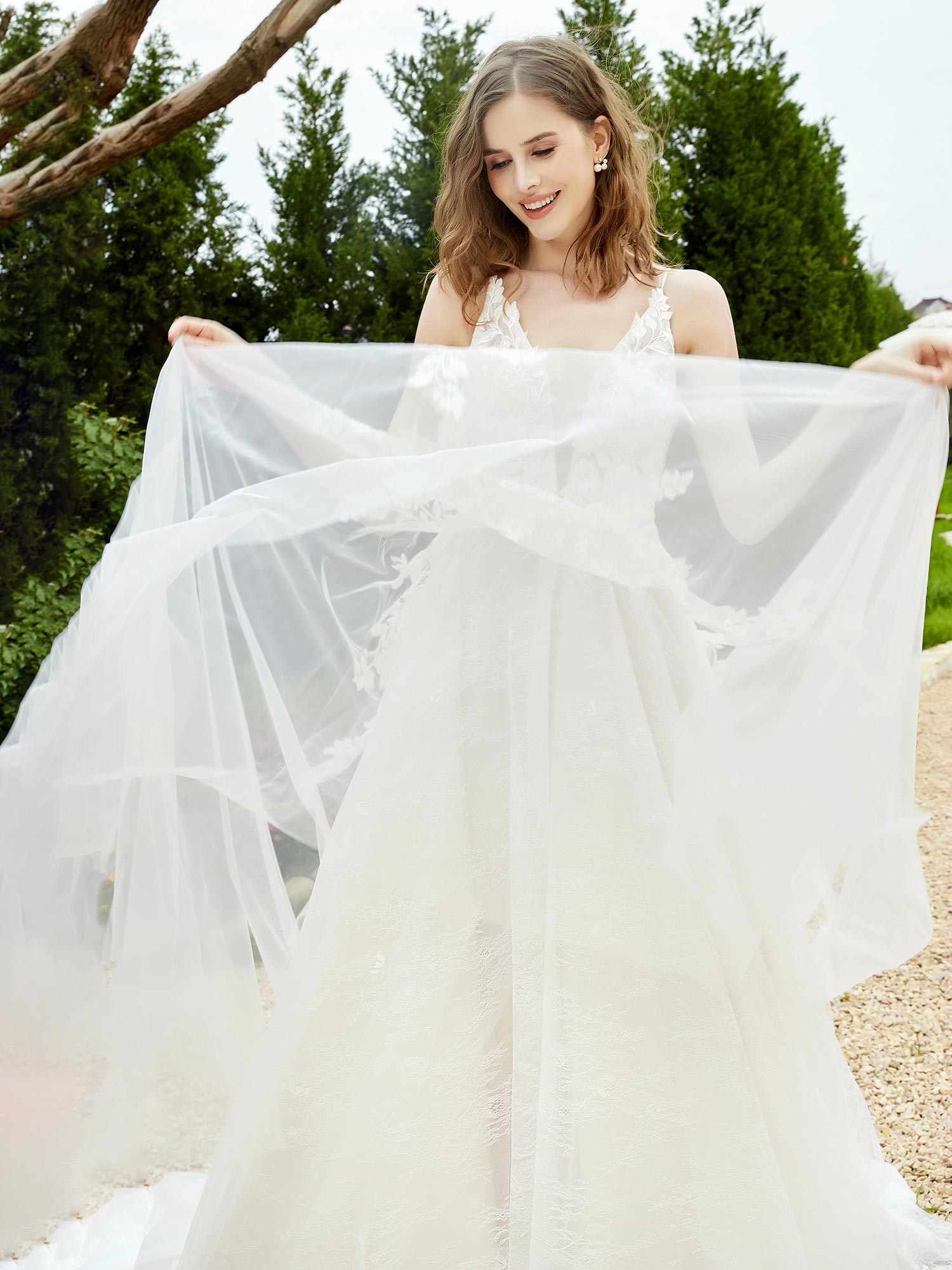 Applizierte tiefe V-Ausschnitt Spaghettiträger Brautkleid Elfenbein Brautkleider Kleider