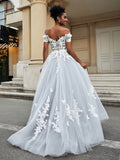 Schulterfreies A-Linien-Brautkleid mit Schlitz Elfenbein/Grau Brautkleider Kleider