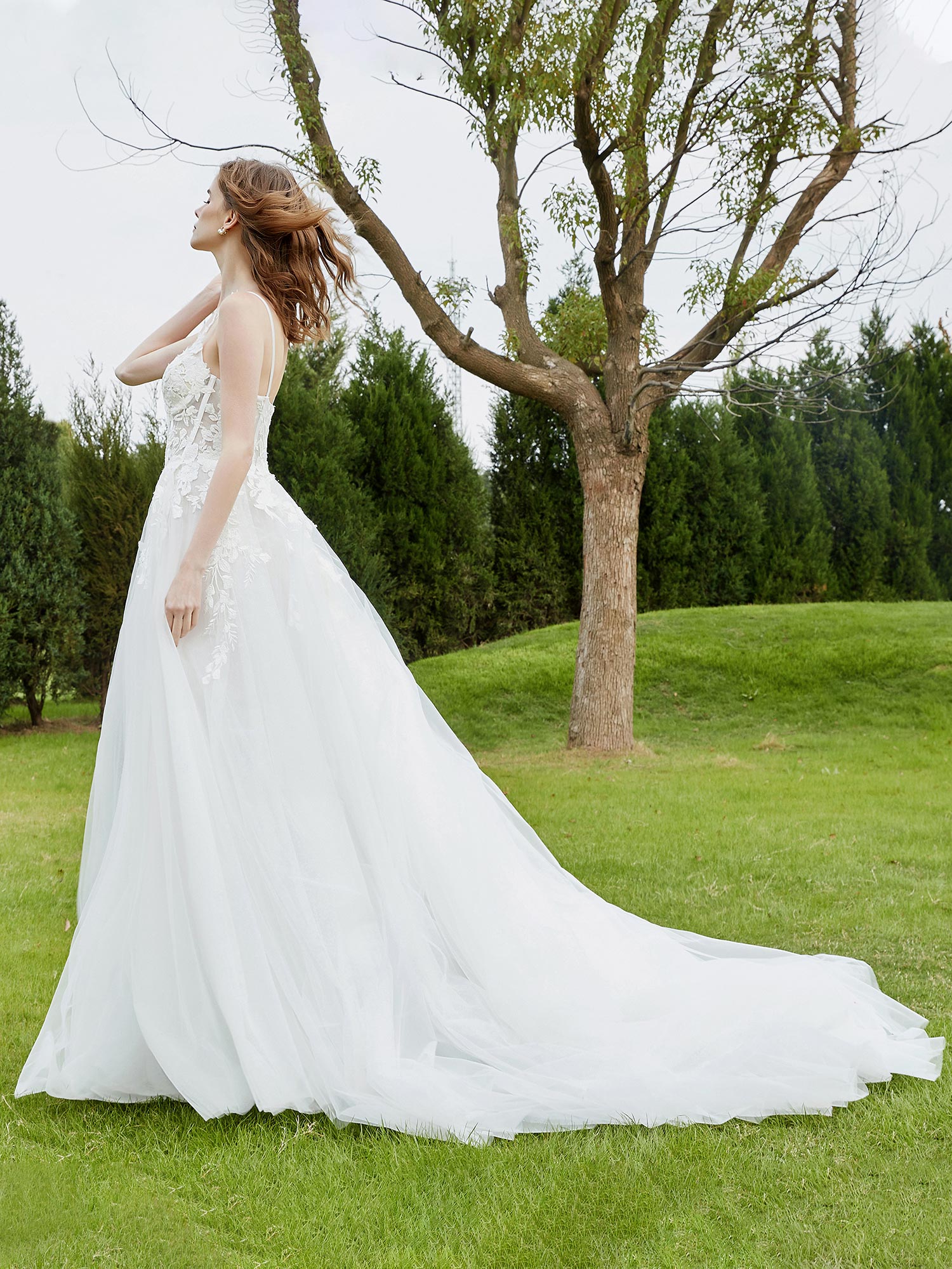 Spaghetti Straps Tulle Chapel Train Wedding Dress-Ivory Bridal Gowns Dresses