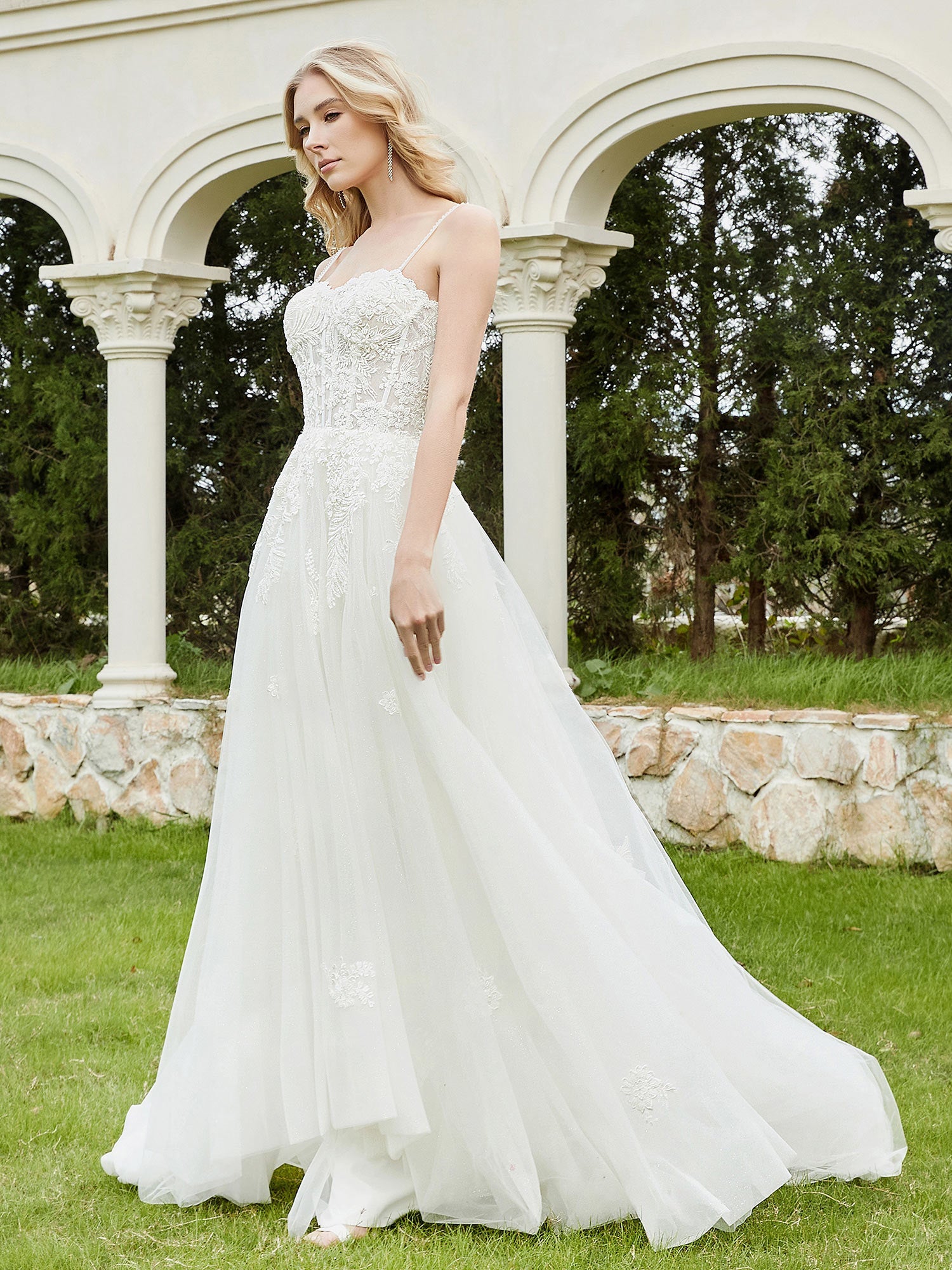 A-Linie Brautkleid mit Applikationen und Pinselschleppe – Elfenbeinfarben