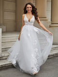 V-neck Lace Appliqued Tulle Wedding Dress Ivory Bridal Gowns Dresses