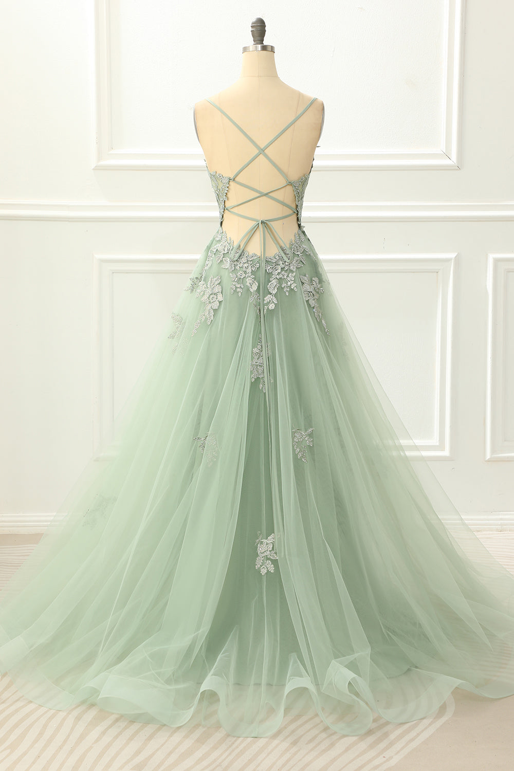Spaghettiträger Tüll Lavendel Ballkleid mit Applikationen Formelle Abendkleider