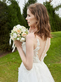 Illusion Brautkleid mit tiefem V-Ausschnitt und Spitzenmieder – Elfenbein 