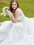 Illusion Brautkleid mit tiefem V-Ausschnitt und Spitzenmieder – Elfenbein 