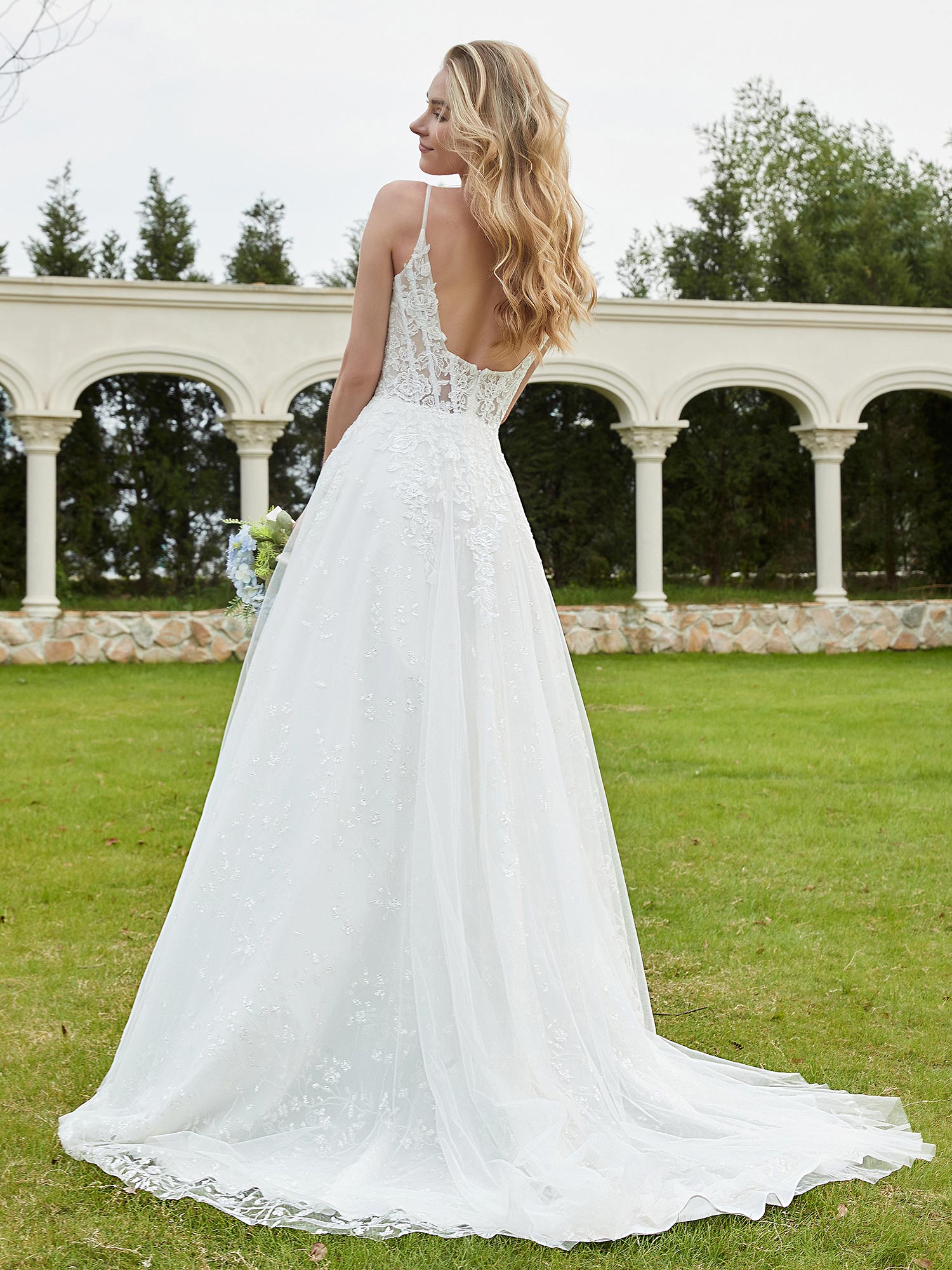 Applizierte Spaghettiträger Tüll Spitze Brautkleid Elfenbein Brautkleider Kleider