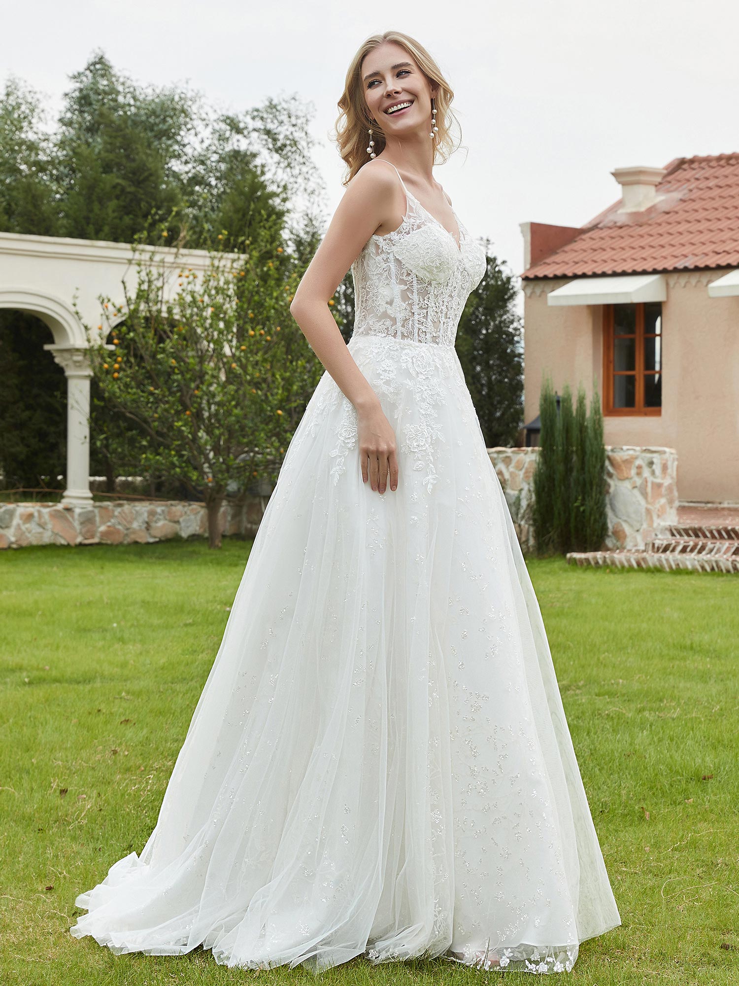 Applizierte Spaghettiträger Tüll Spitze Brautkleid Elfenbein Brautkleider Kleider