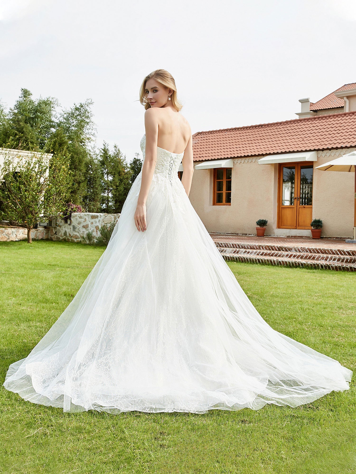 Sweetheart Lace Up Tulle A-line Wedding Dress Ivory Bridal Gowns Dresses