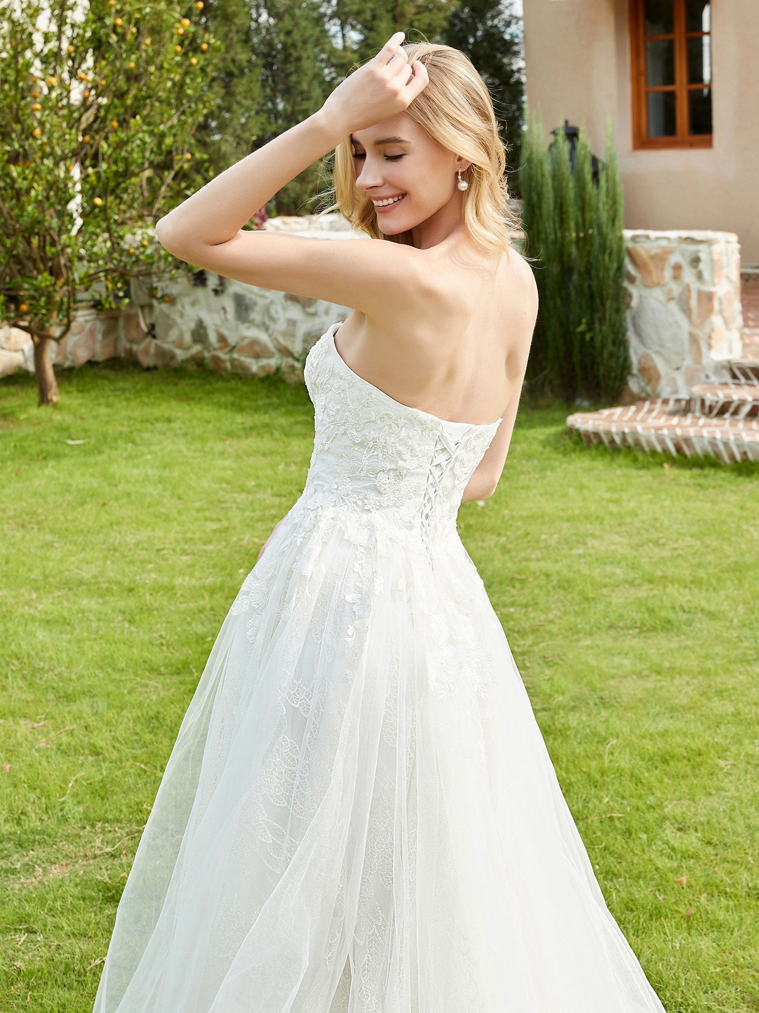 Sweetheart Lace Up Tulle A-line Wedding Dress Ivory Bridal Gowns Dresses
