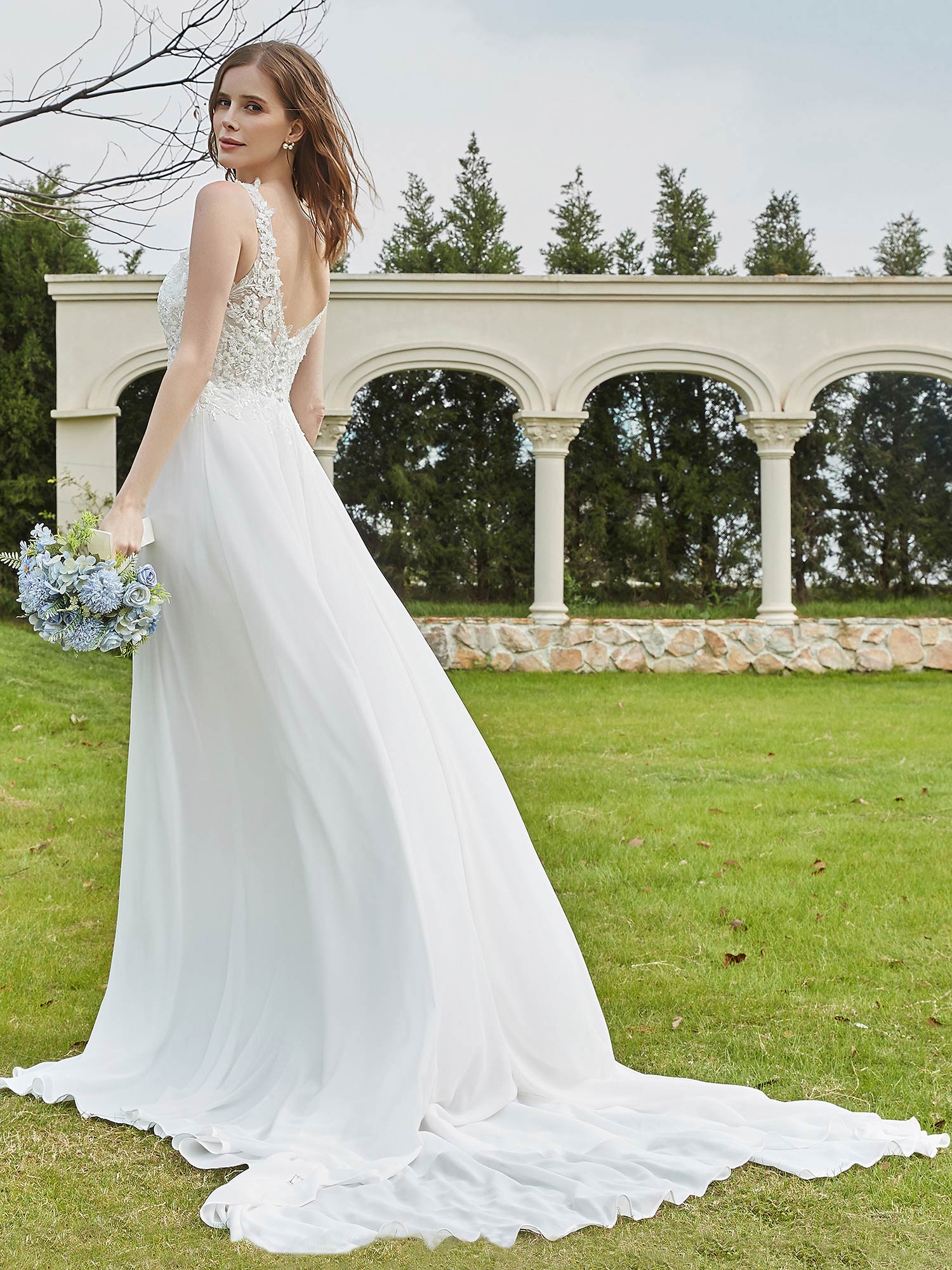 Spitze V-Ausschnitt Chiffon Brautkleid mit Schlitz Elfenbein Brautkleider Kleider