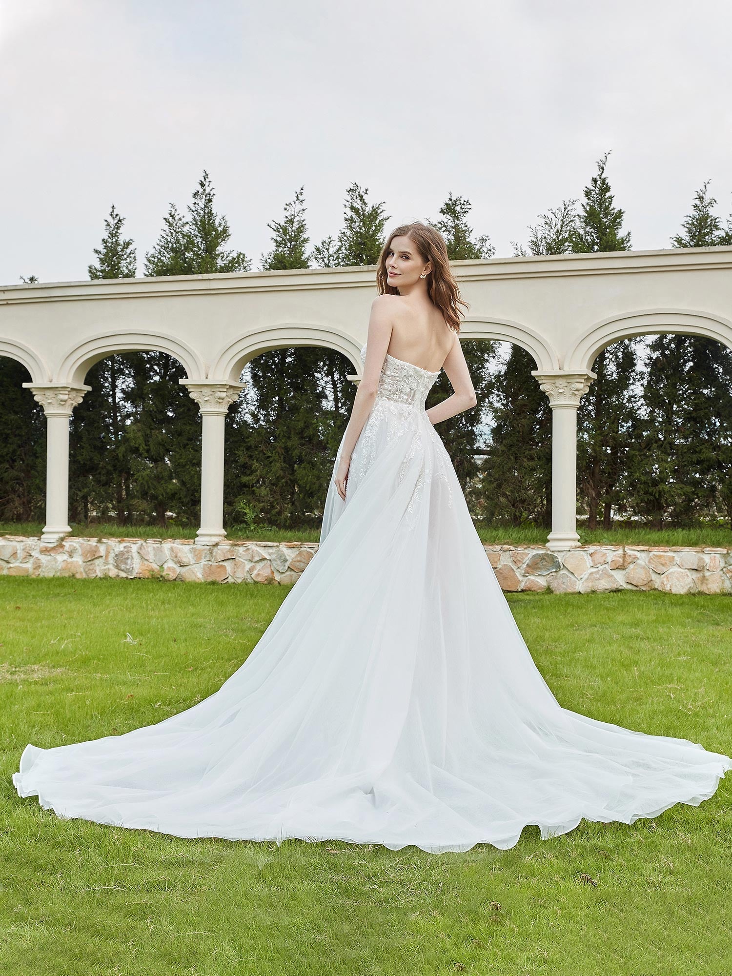 Tulle And Lace Sleeveless Wedding Dress With Slit Ivory Bridal Gowns Dresses