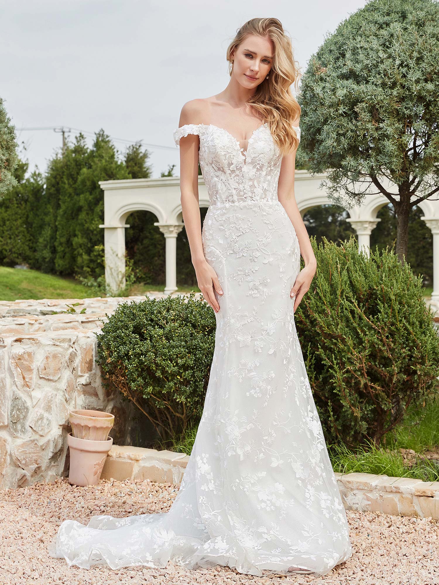 Off-the-shoulder Appliqued Sheath Lace Bridal Gown Ivory Bridal Gowns Wedding Dresses