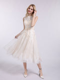 Kurzes Brautkleid mit Illusionsausschnitt und Spitze und Schleife – Champagnerfarbene Brautkleider