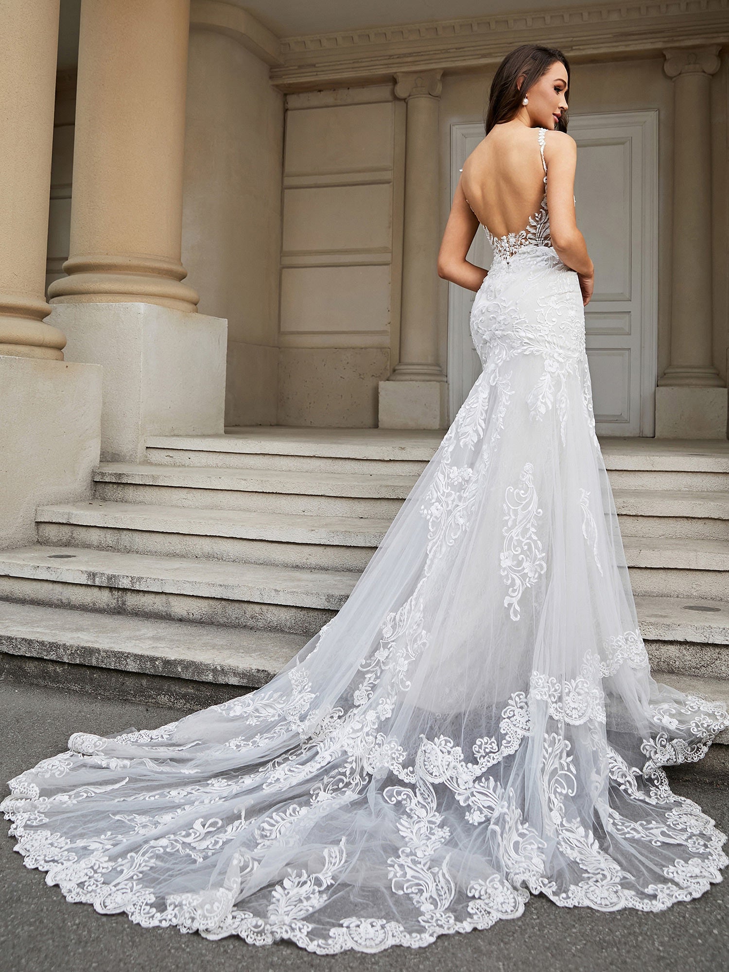 Meerjungfrau Spitze Kapelle Zug Brautkleid Elfenbein Brautkleider Kleider