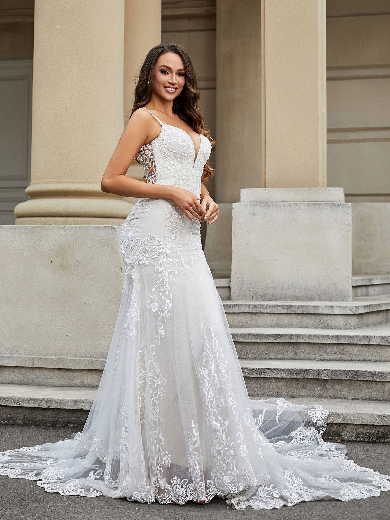 Meerjungfrau Spitze Kapelle Zug Brautkleid Elfenbein Brautkleider Kleider