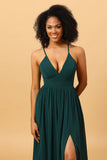 Vestido de dama de honor verde de gasa con tirantes finos y abertura. Vestidos de noche formales.